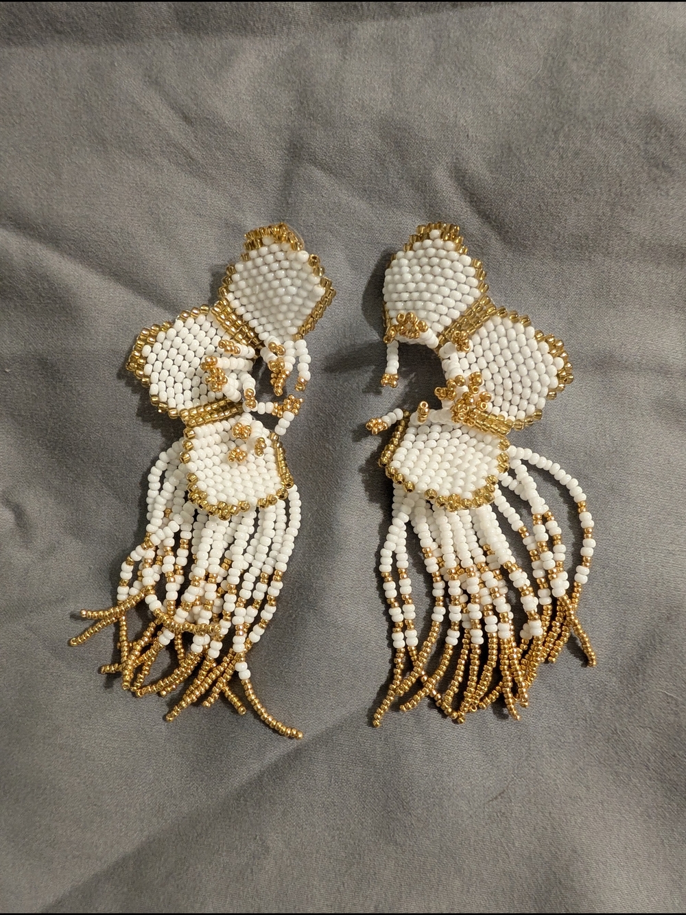 NWOT Handmade White and Gold Beaded Orchid Earrings